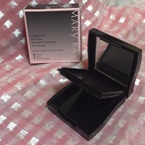 Mary Kay compact Mini new in box